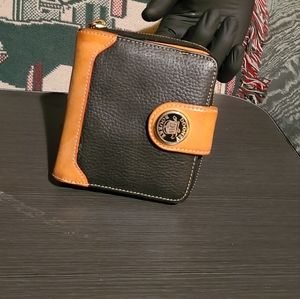 Dooney and bourke wallet